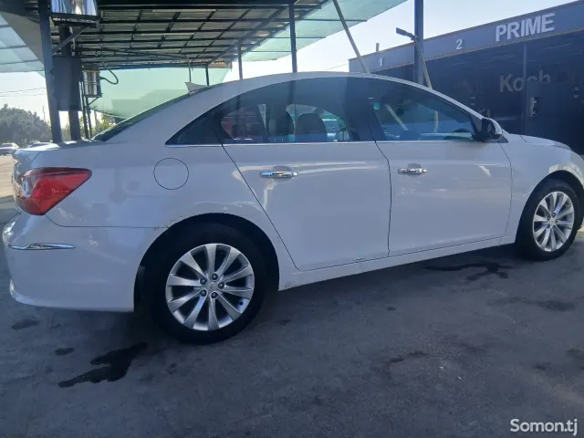 Chevrolet Cruze 2016 · 1.8 AT