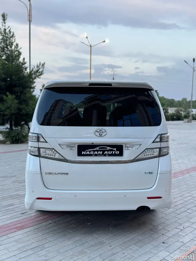 Toyota Vellfire 2014 · 3.5 AT