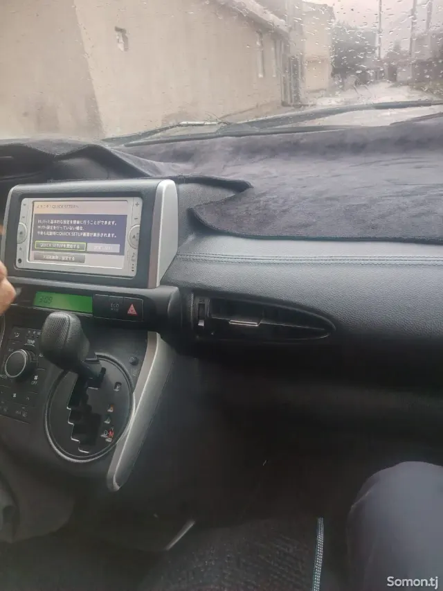 Toyota Wish 2014 · 1.8 AT