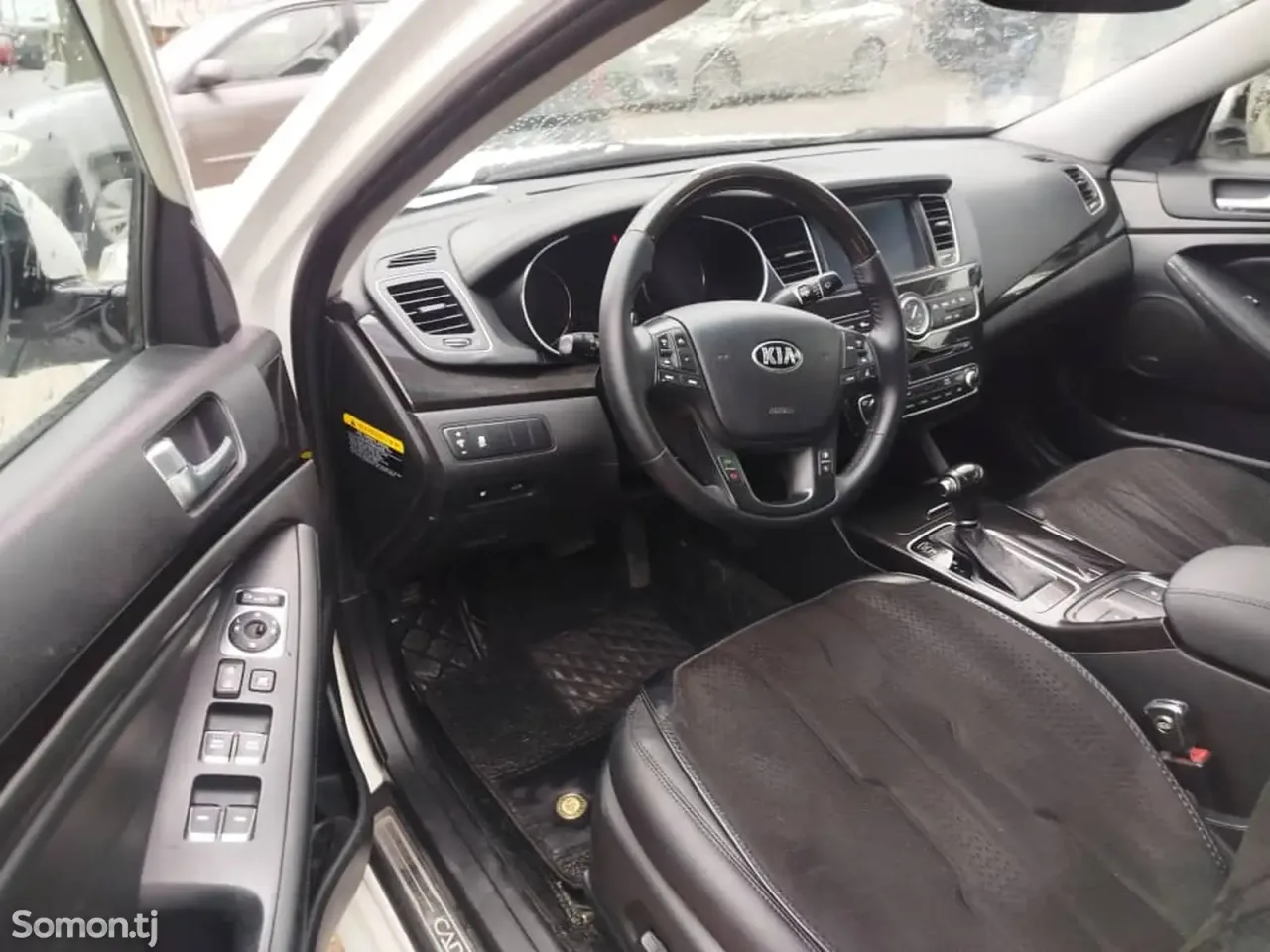Kia Cadenza 2014 · 3.3 AT