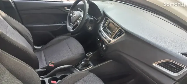 Hyundai Accent 2019 · 1.6 AT