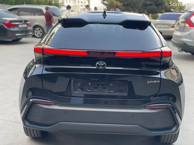 Toyota C-HR 2024 · 2.0 AT