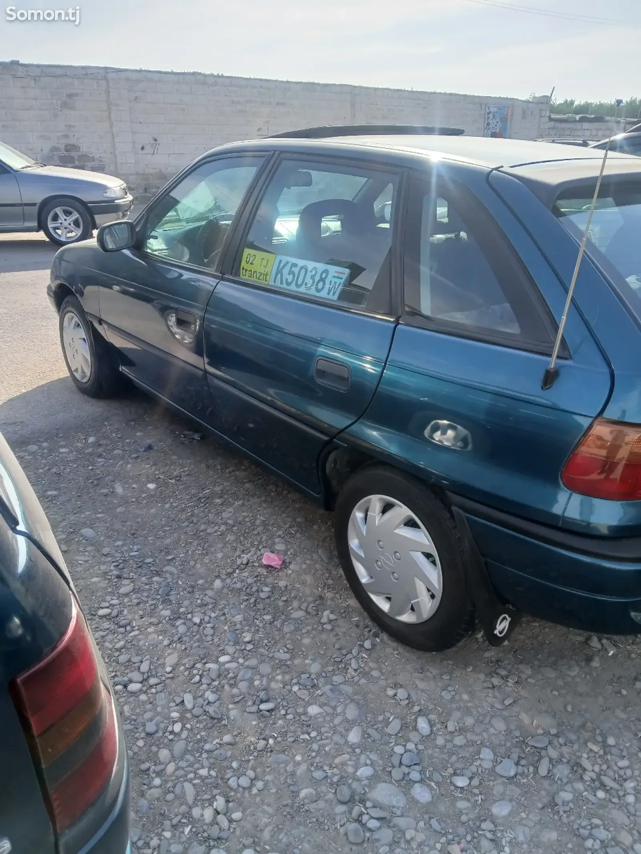 Opel Astra F 1995 · 1.6 MT