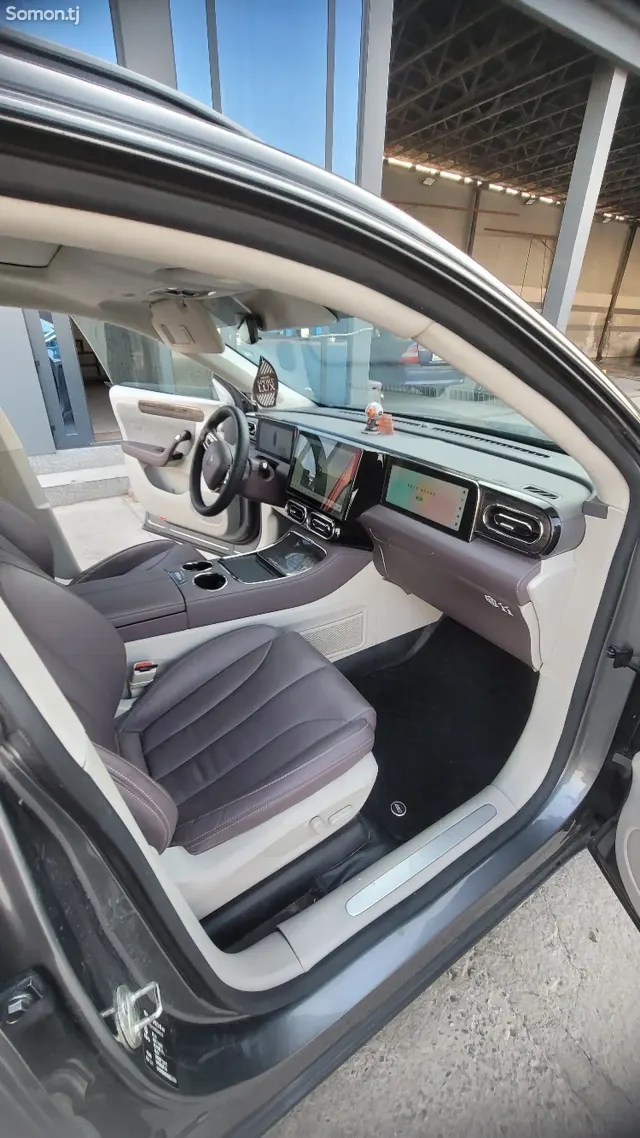 Leapmotor C11 2023 · AT