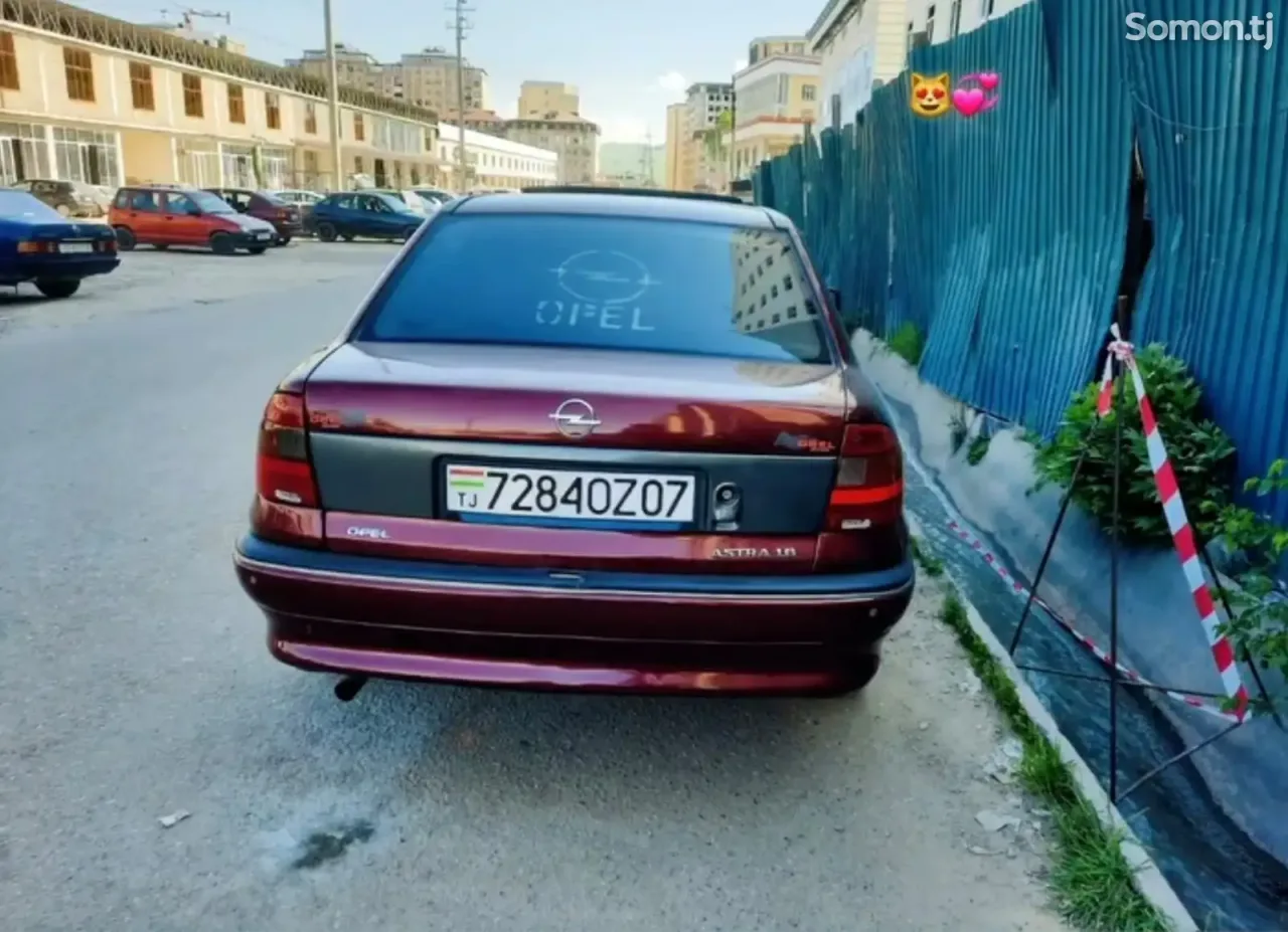 Opel Astra F 1997 · 1.6 MT