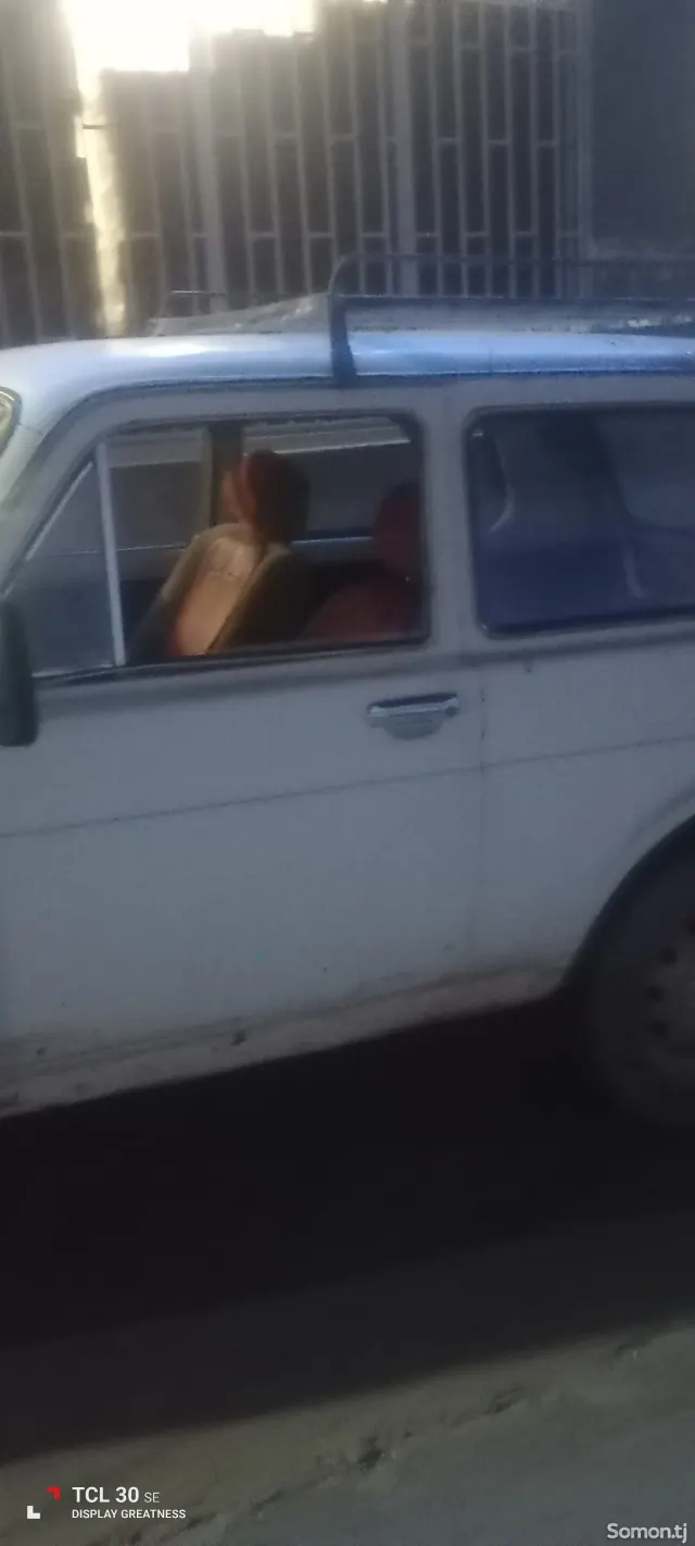 Lada (ВАЗ) Нива 1987 · 0.6 MT