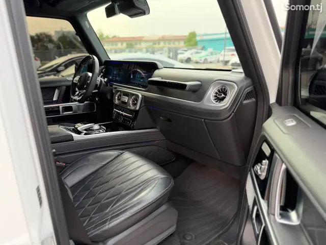 Mercedes-Benz G class 2022 · 6.3 AT