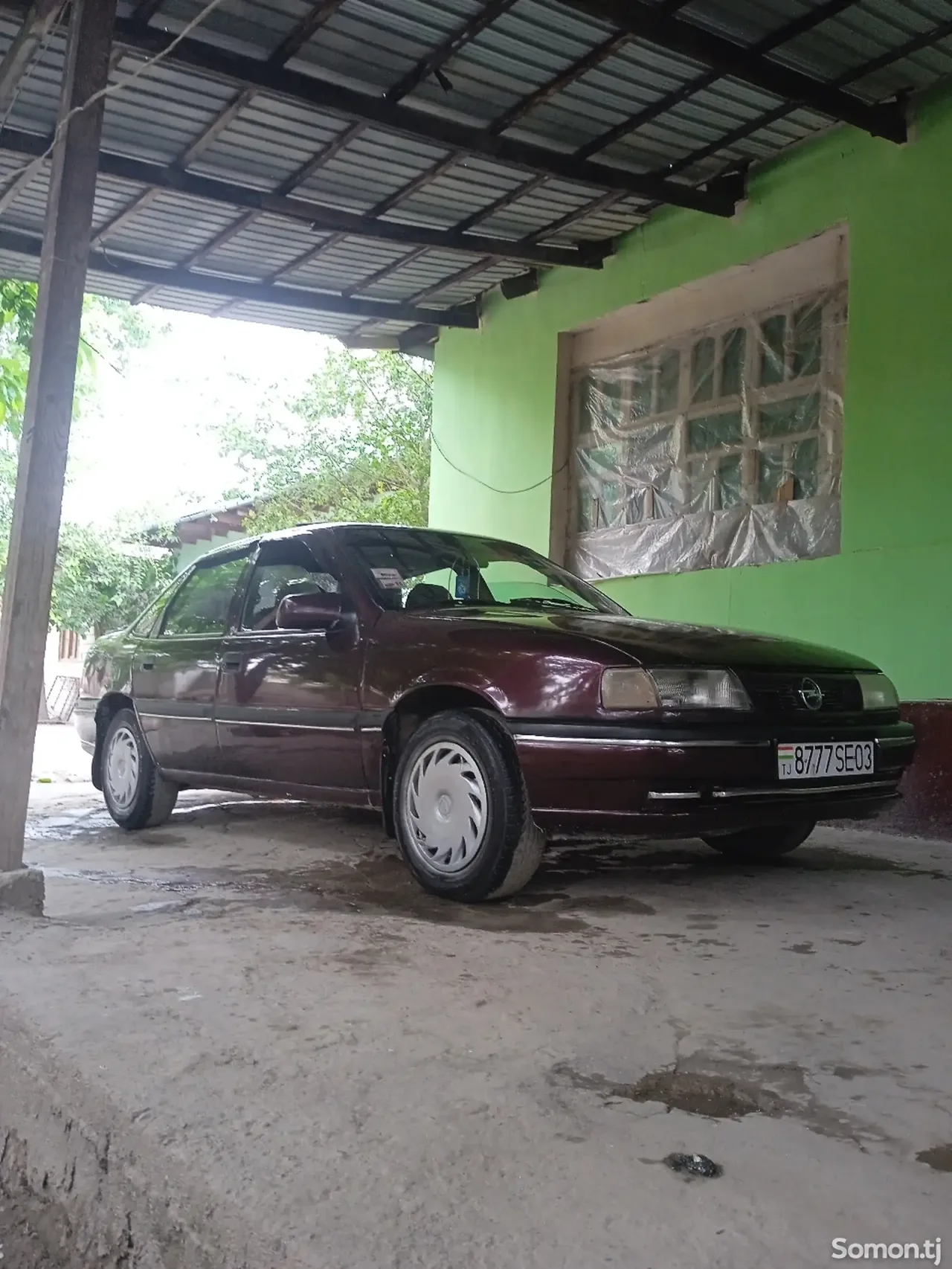 Opel Vectra A 1990 · 1.8 MT