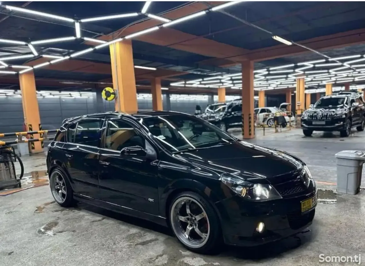 Opel Astra H 2007 · 1.8 MT
