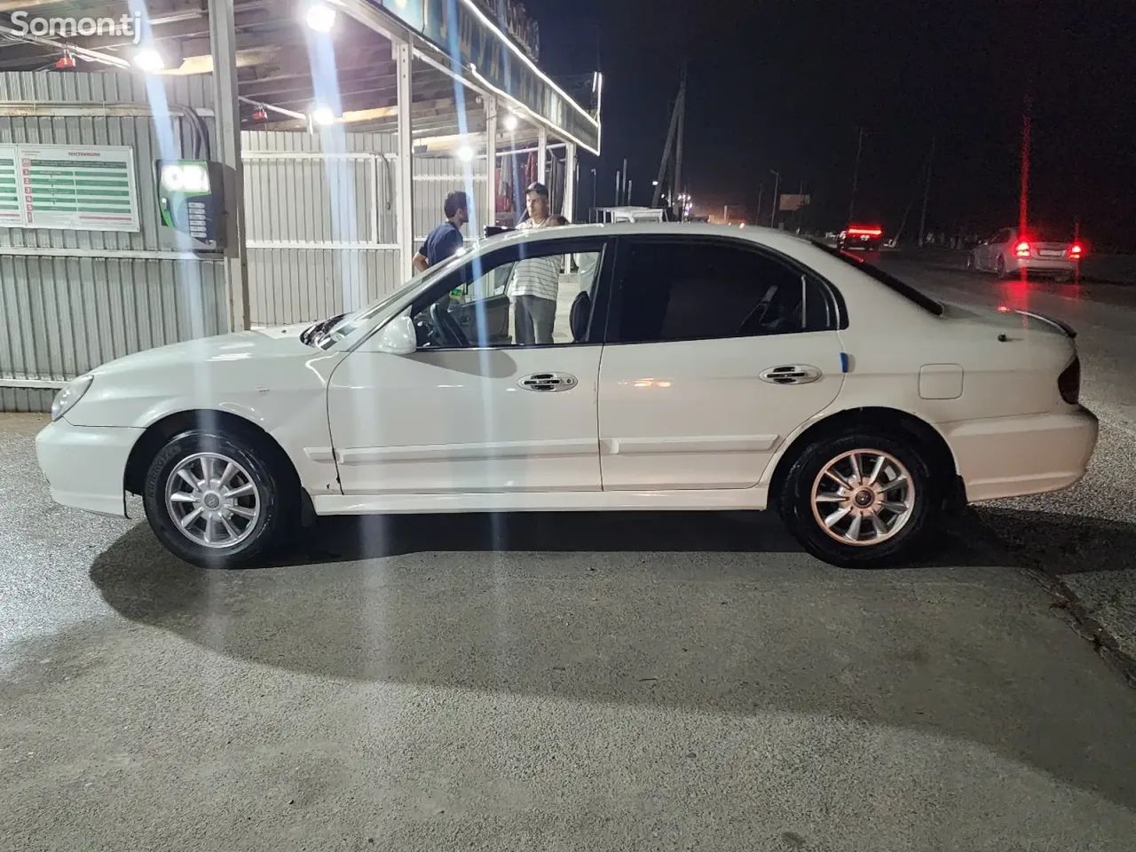 Hyundai Sonata 2004 · 1.8 MT