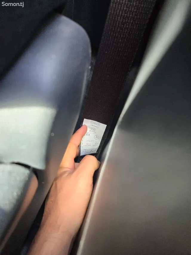 Toyota Vitz 2015 · 1.1 AT