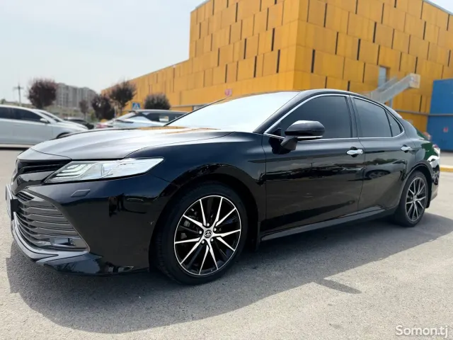 Toyota Camry 2020 · 2.5 AT
