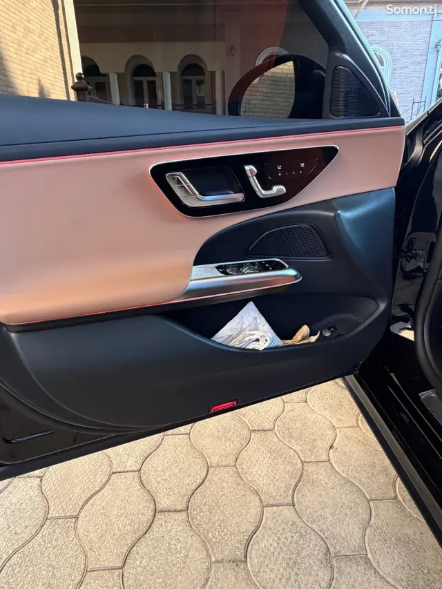 Mercedes-Benz E class 2025 · 3.0 AT