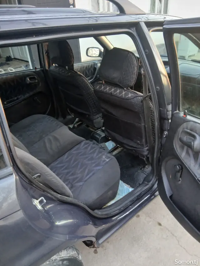 Opel Astra F 1996 · 1.6 MT