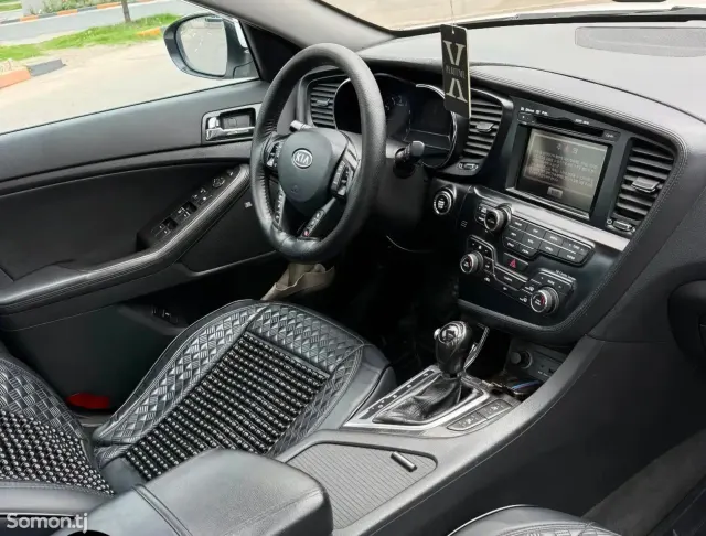 Kia K5 2013 · 2.0 AT