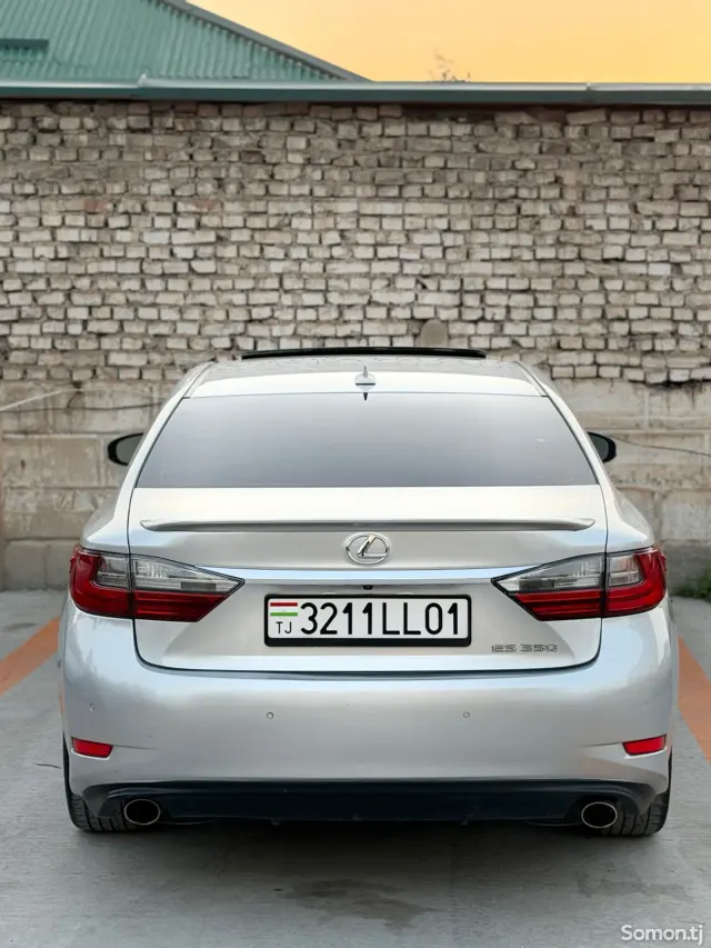 Lexus ES series 2014 · 3.5 AT