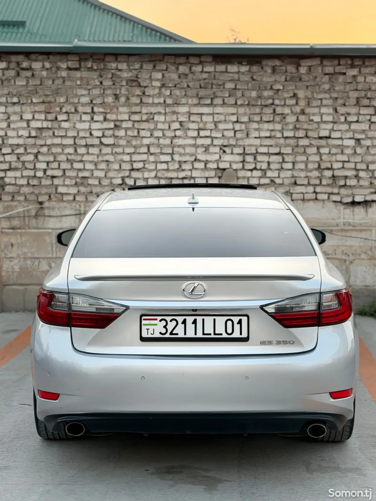 Lexus ES series 2014 · 3.5 AT