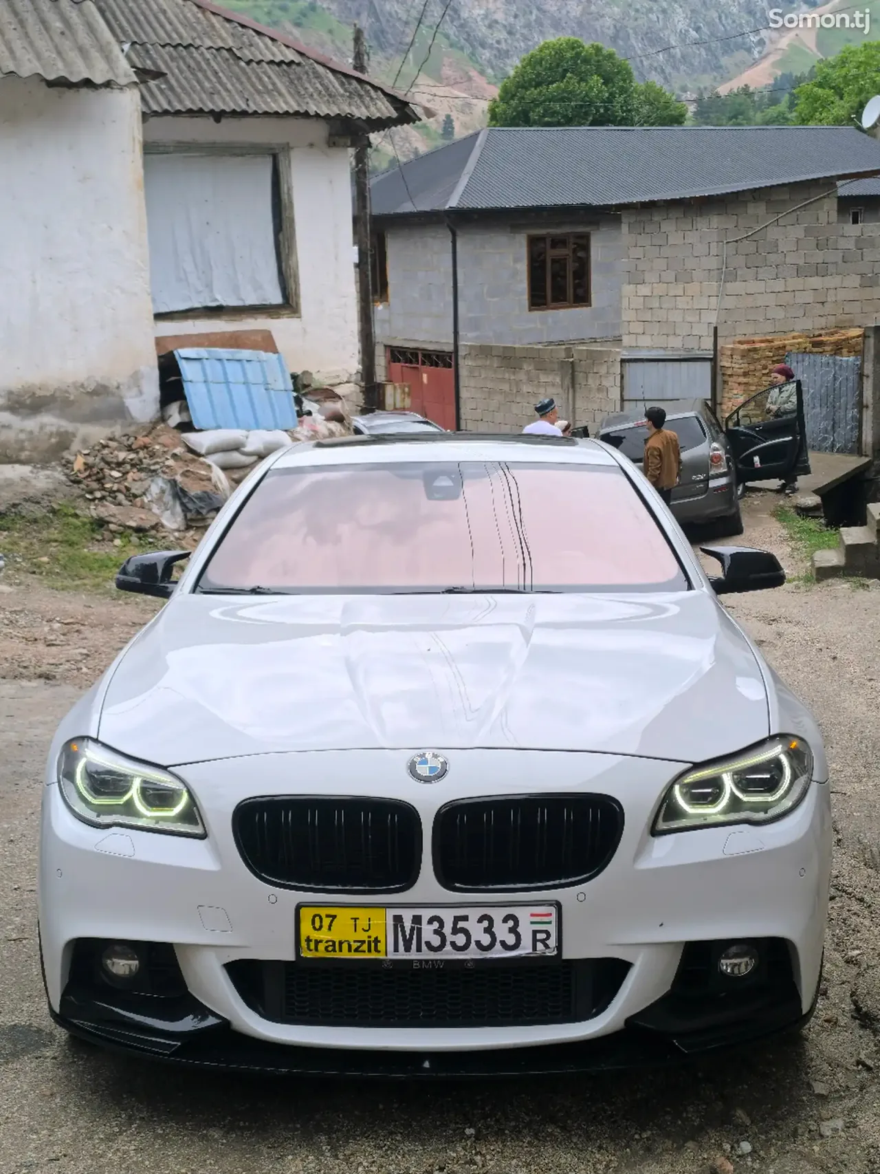 BMW 5 series 2015 · 3.0 AT