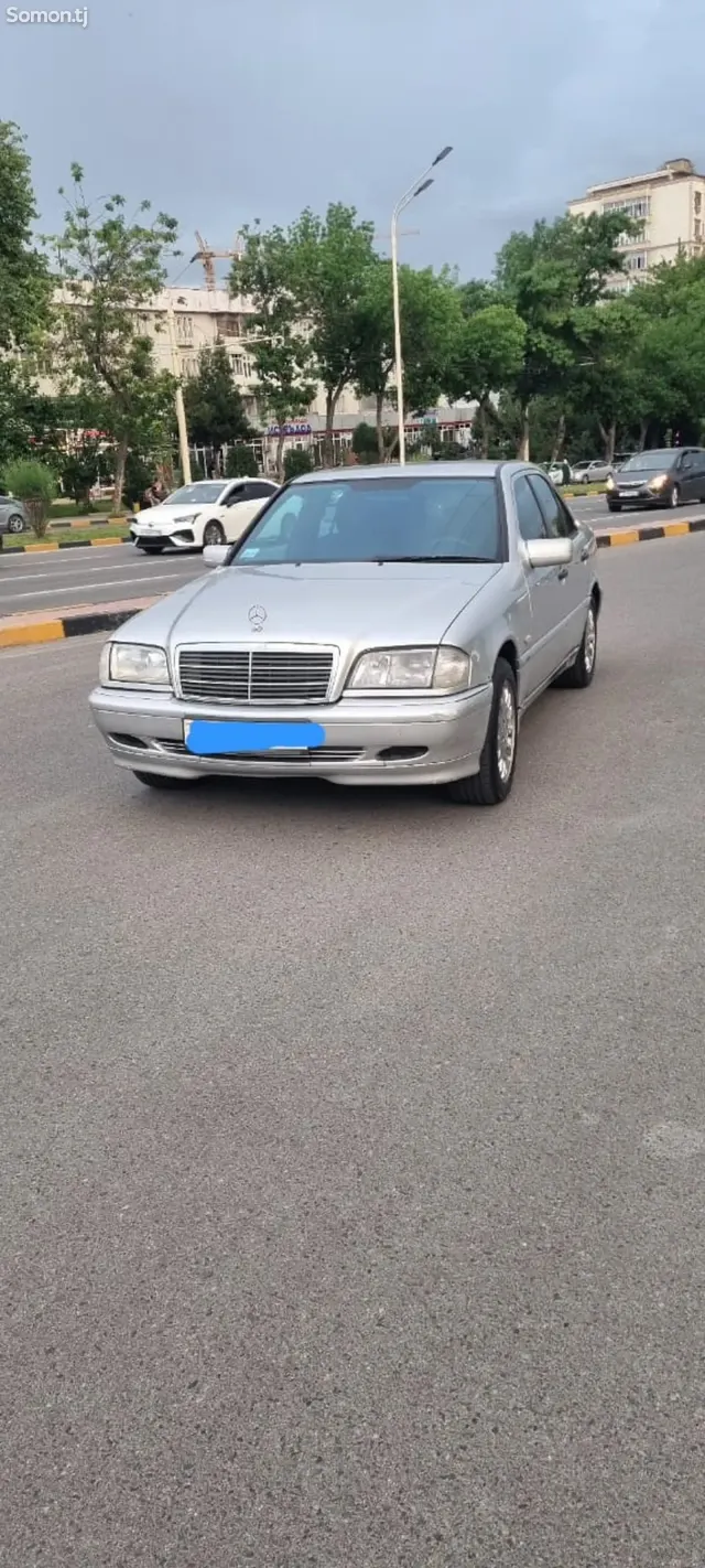 Mercedes-Benz C class 1997 · 1.8 MT