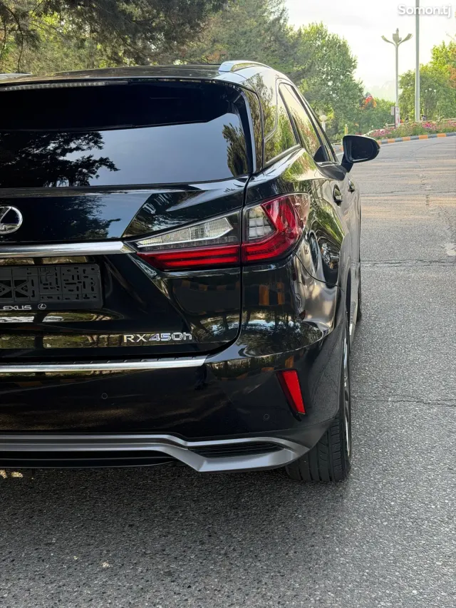 Lexus RX series 2017 · 3.5 AT