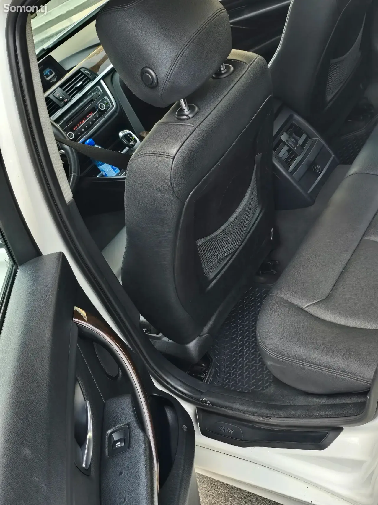 BMW 3 series 2014 · 2.0 AT