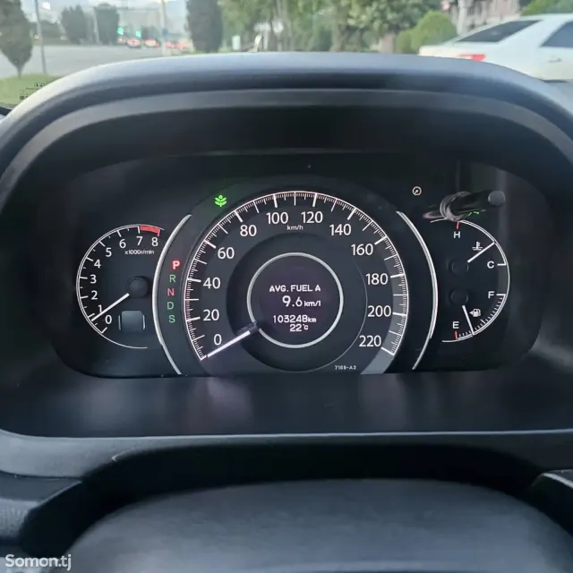 Honda CR-V 2013 · 2.4 AT