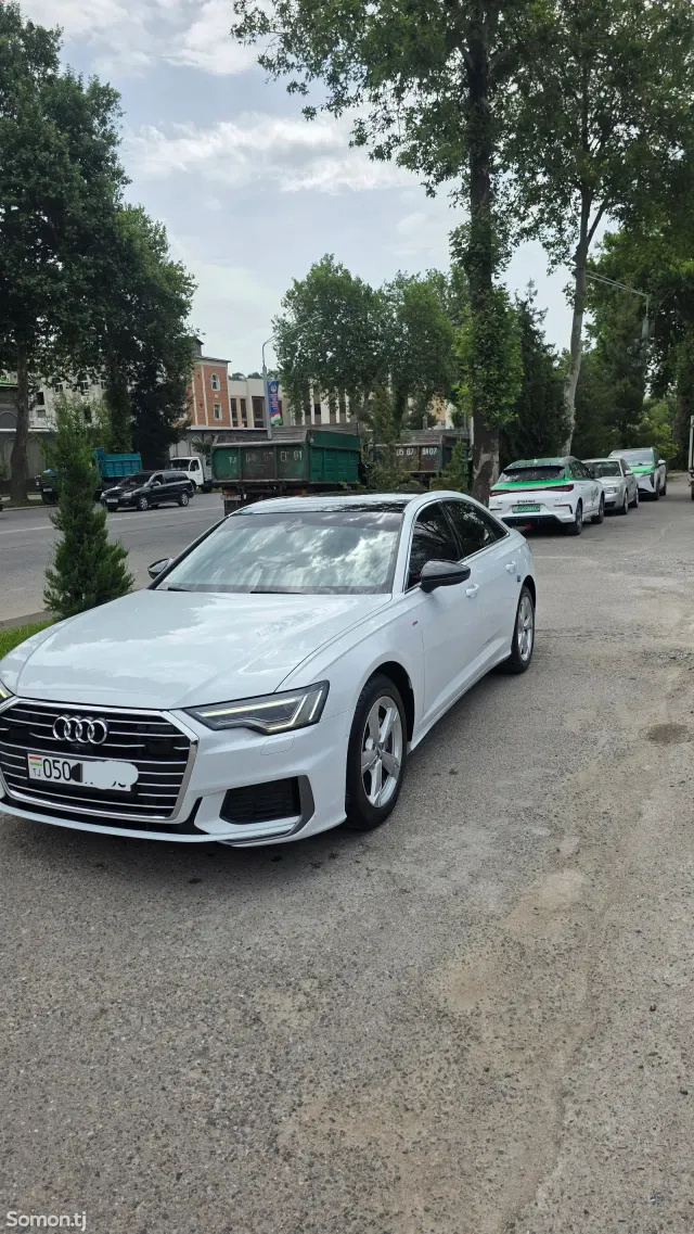 Audi A6 2021 · 2.0 AT