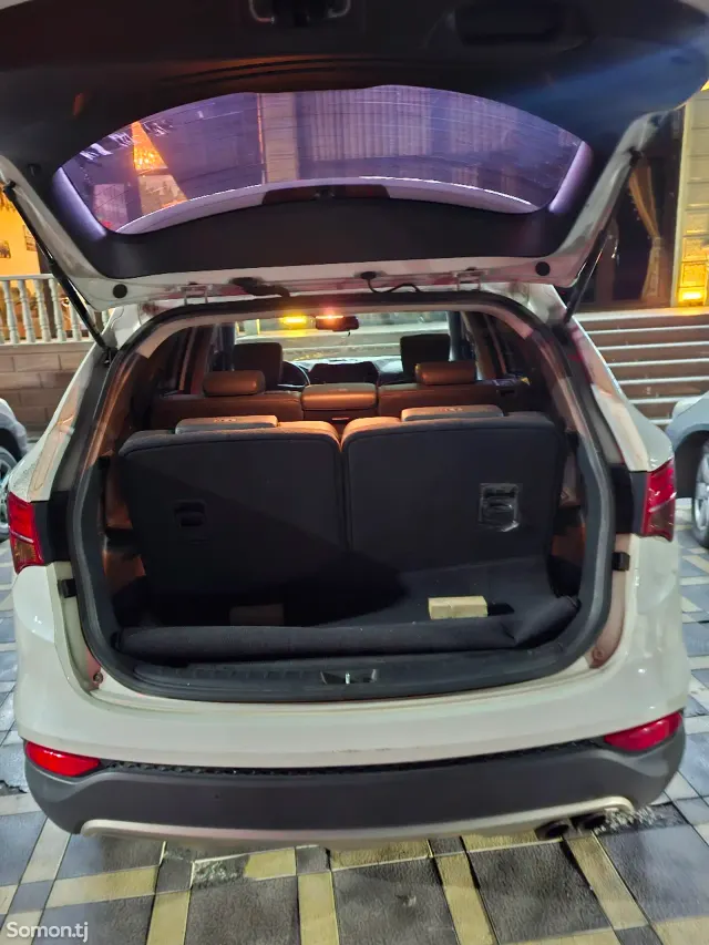Hyundai Santa Fe 2014 · 2.2 AT