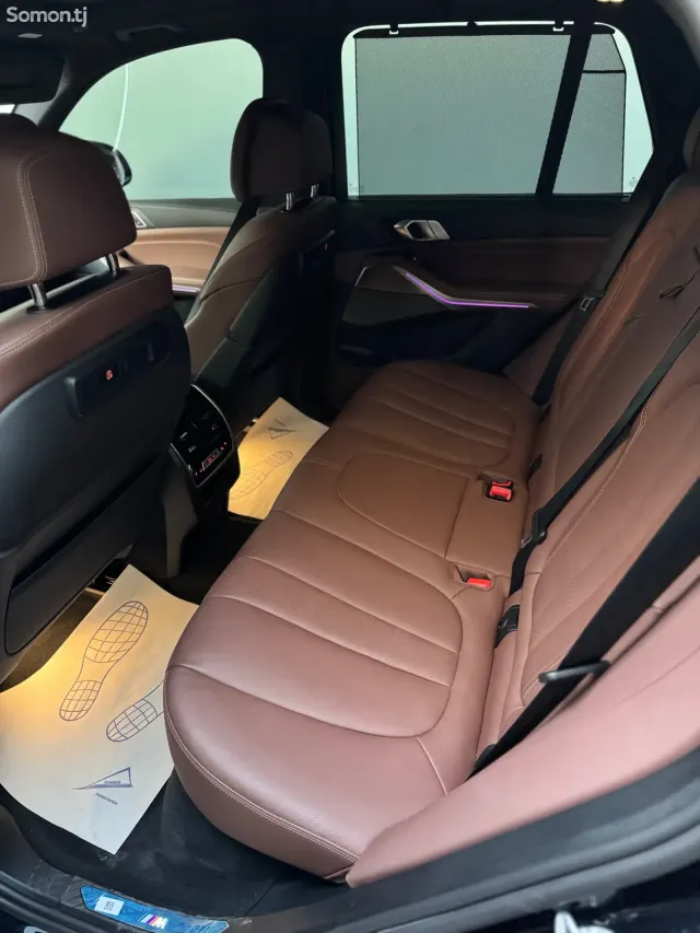 BMW X5 2021 · 4.0 AT