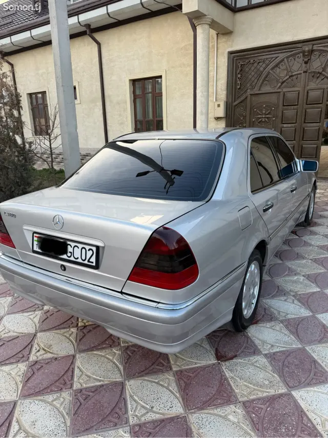 Mercedes-Benz C class 2000 · 1.8 AT