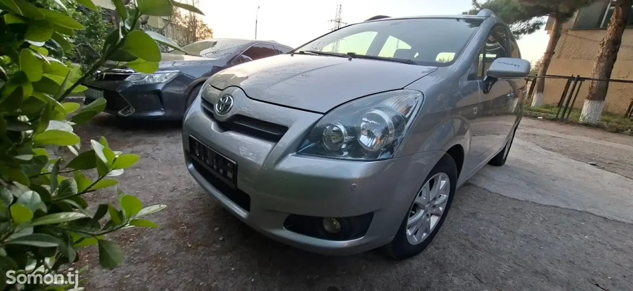 Toyota Corolla Verso 2008 · 1.8 MT