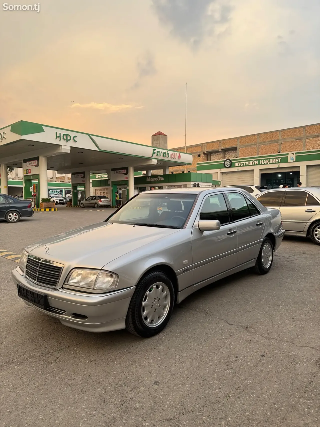 Mercedes-Benz C class 2000 · 1.8 MT