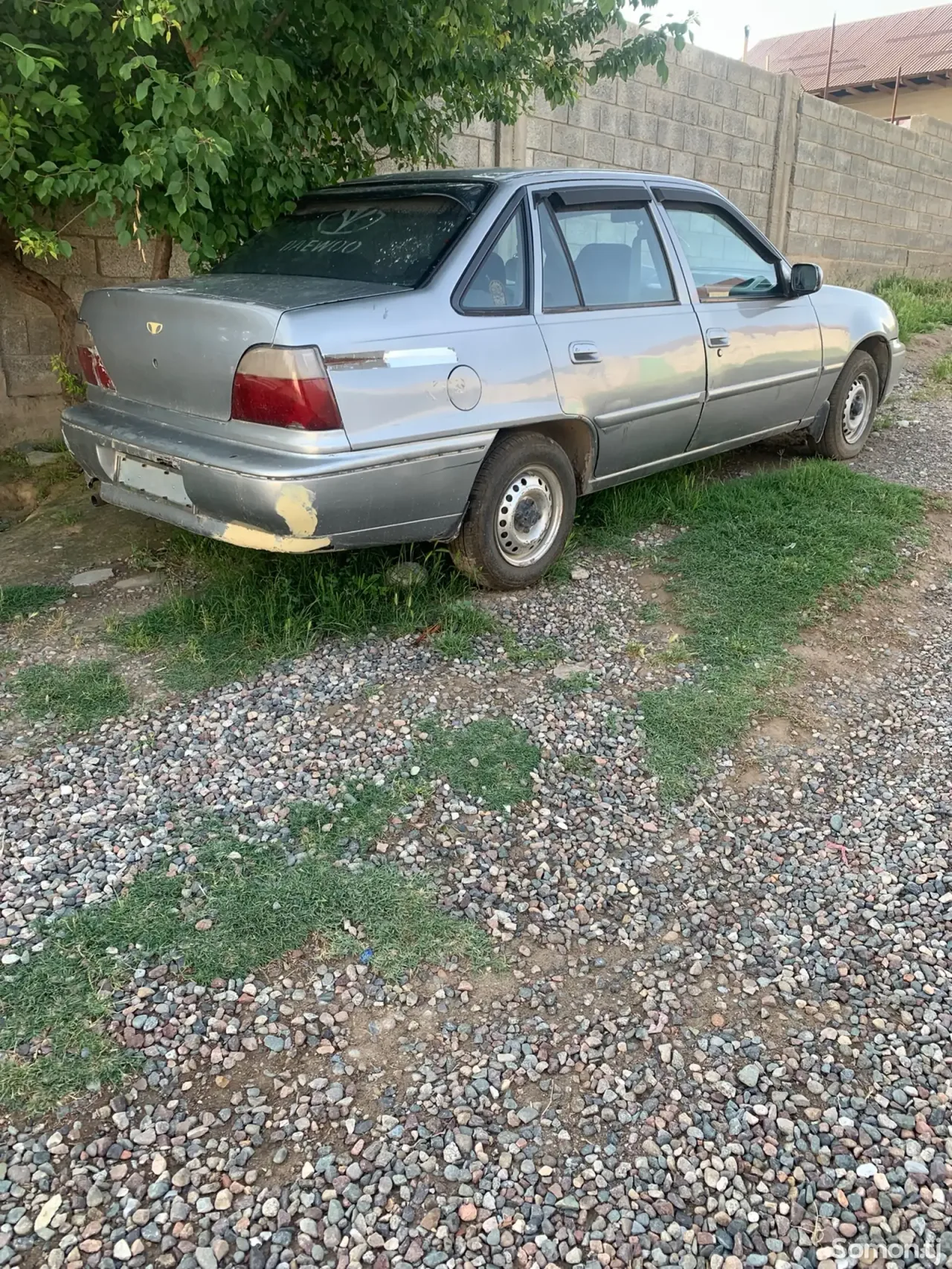 Daewoo Nexia 1996 · 1.6 MT