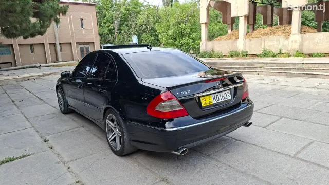 Mercedes-Benz E class 2009 · 3.5 AT