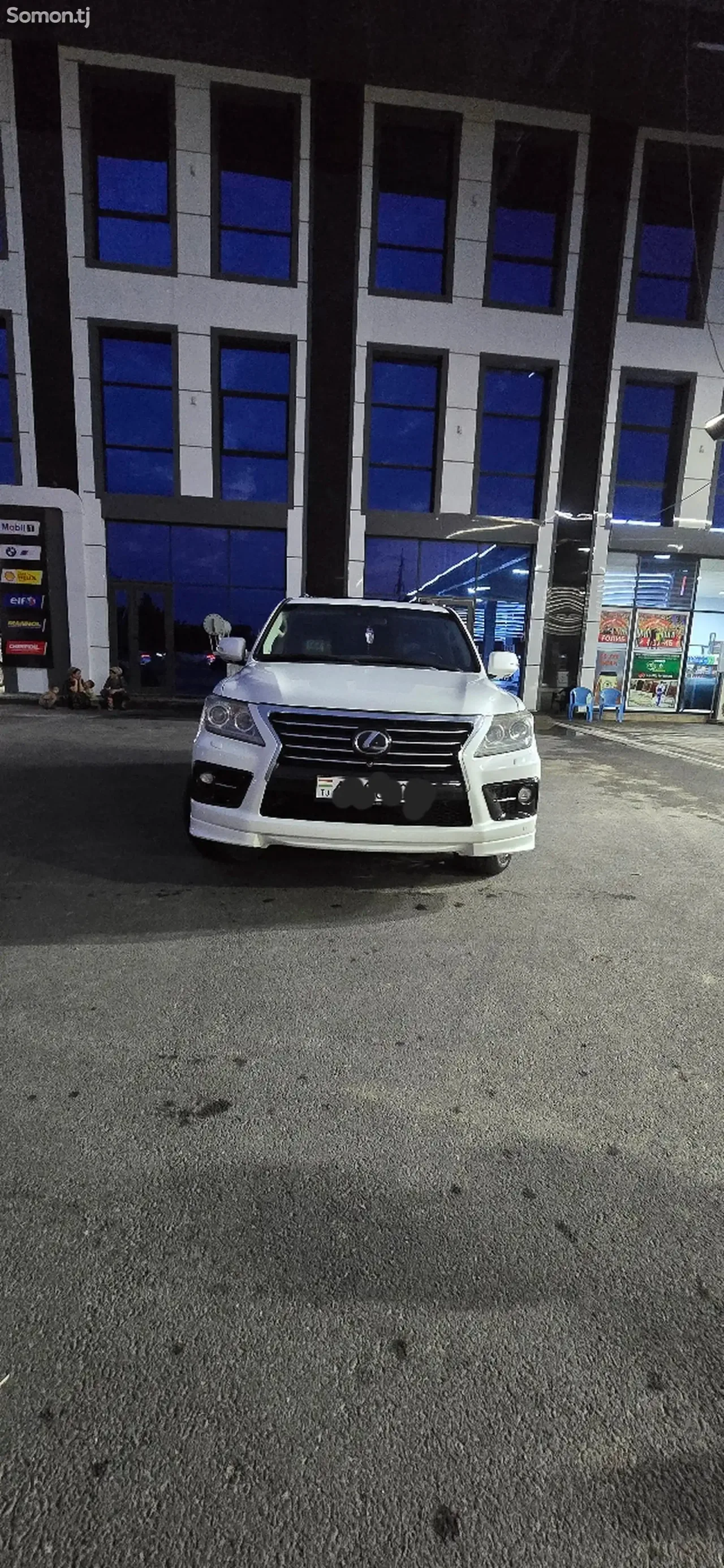 Lexus LX series 2009 · 4.8 AT