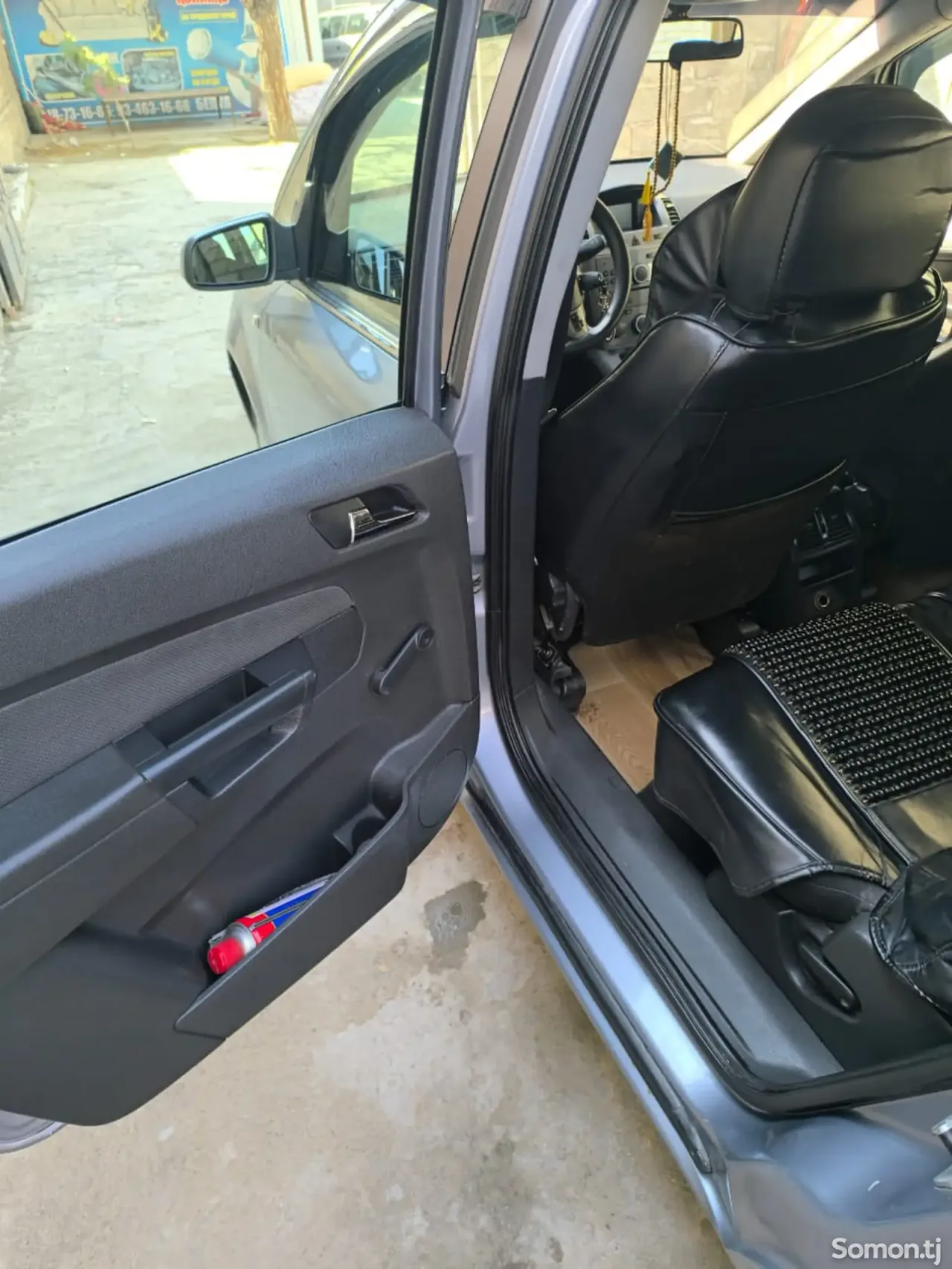 Opel Zafira 2006 · 1.6 MT