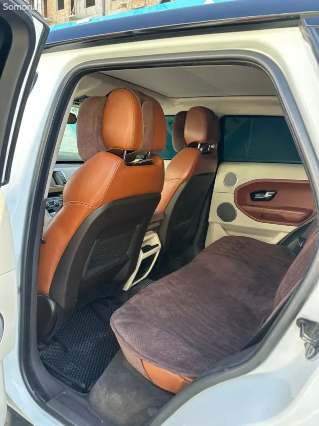 Land Rover Evoque 2013 · 2.2 CVT