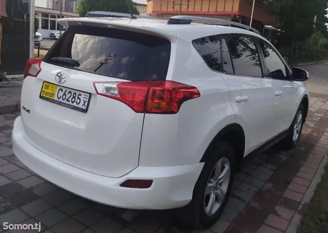 Toyota RAV 4 2013 · 2.5 AT
