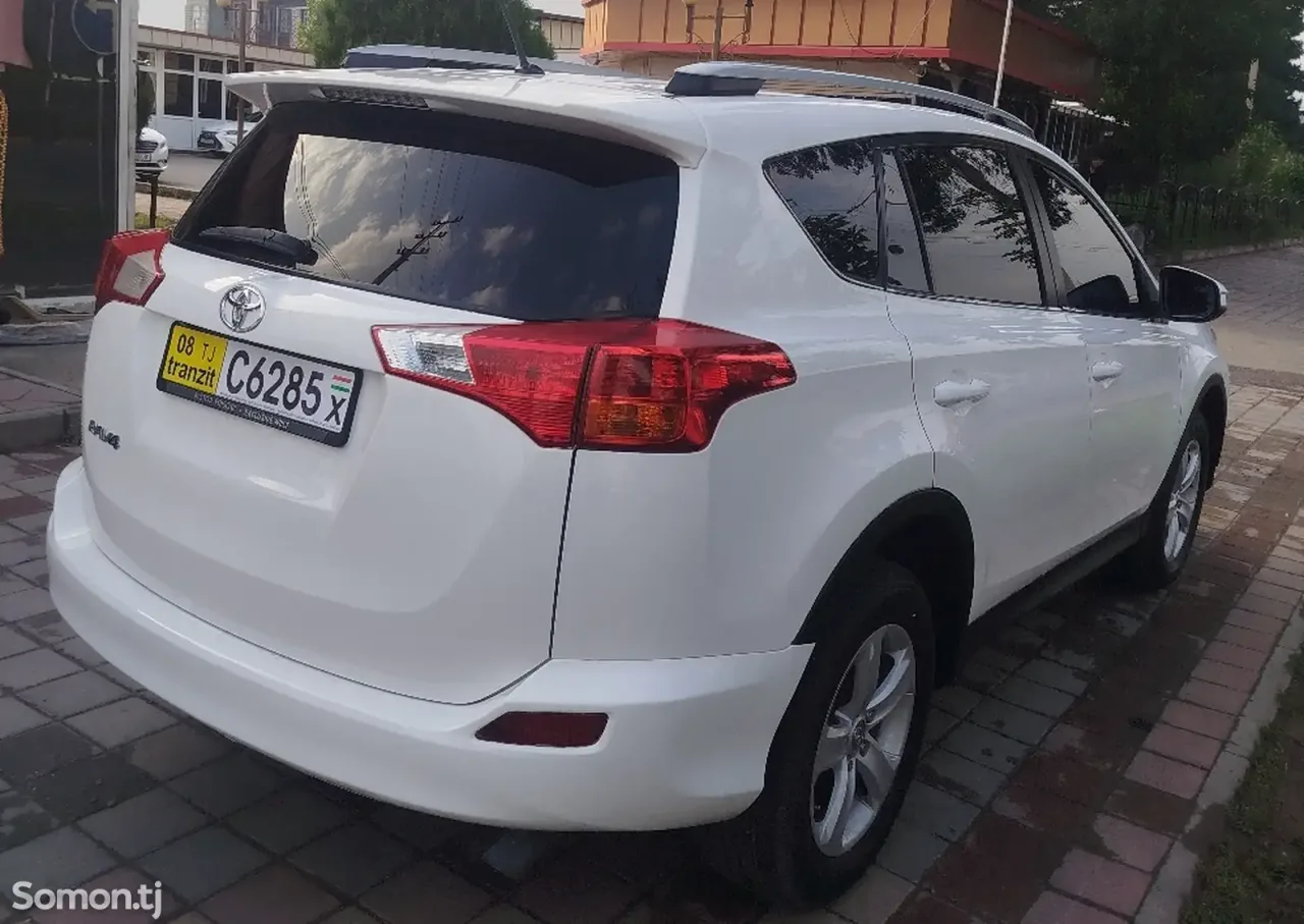 Toyota RAV 4 2013 · 2.5 AT