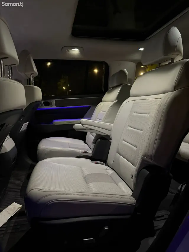 Hyundai Santa Fe 2025 · 1.6 AT