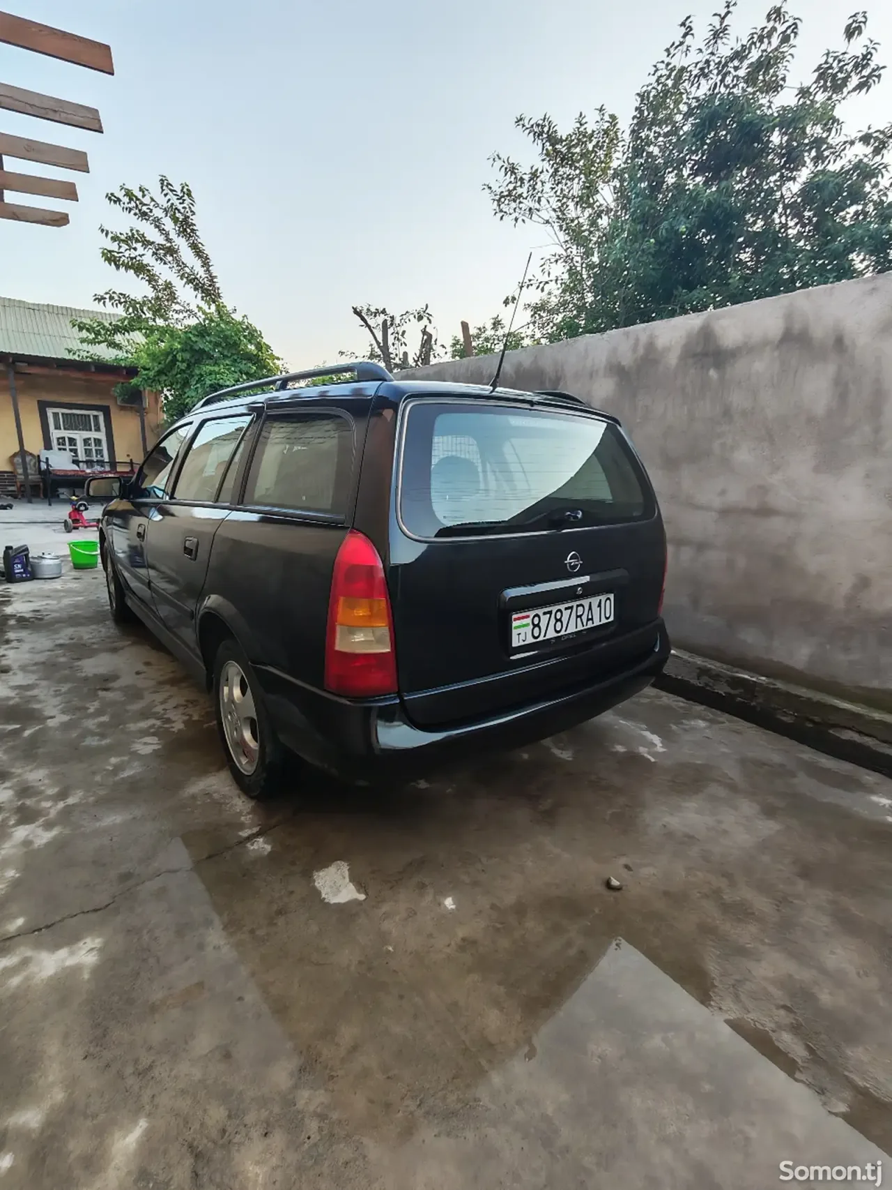 Opel Astra G 1999 · 1.6 MT