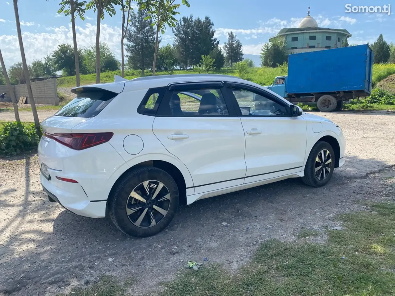 BYD E2 2023 · AMT