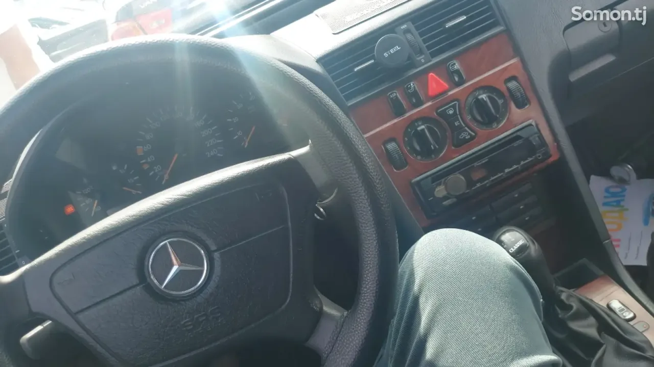 Mercedes-Benz C class 1999 · 1.8 MT