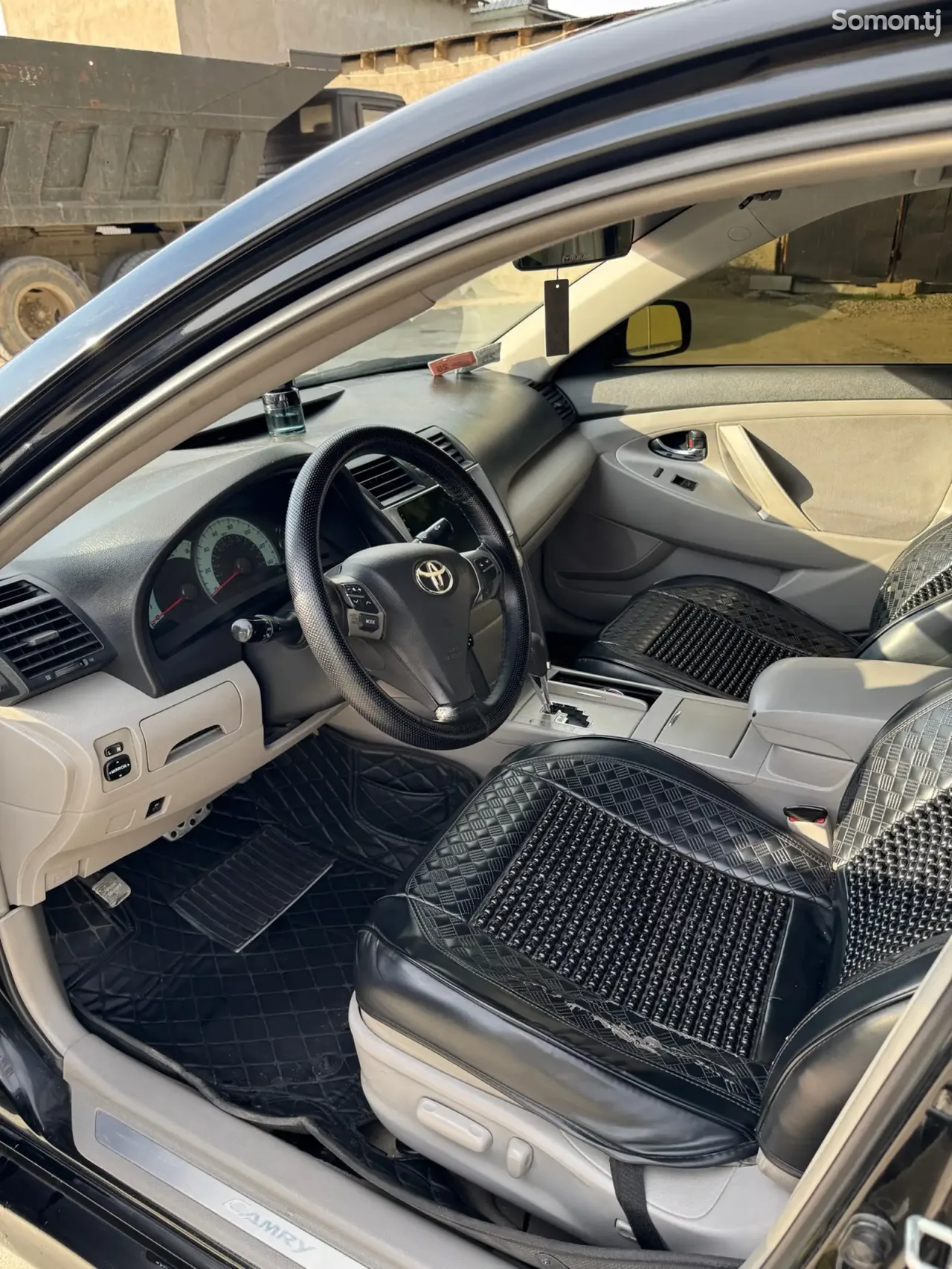 Toyota Camry 2011 · 2.5 AT