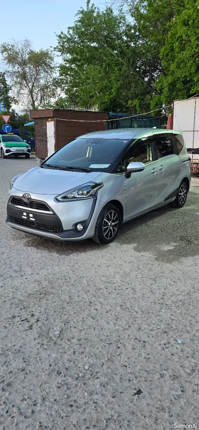 Toyota Sienta 2016 · 1.5 CVT