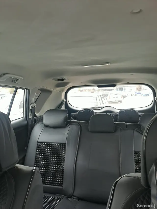 Toyota Verso 2009 · 2.2 AT