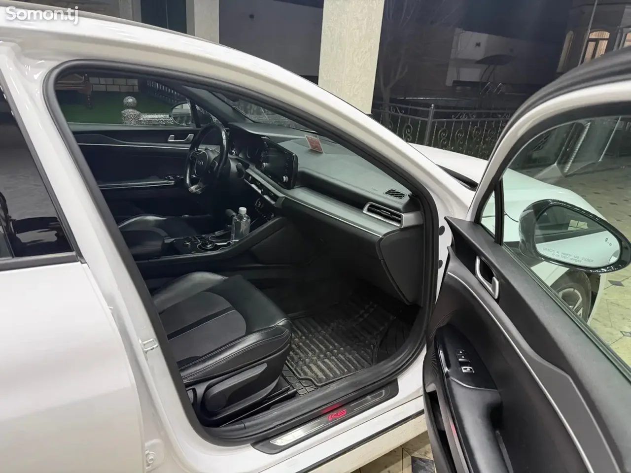 Kia K5 2021 · 1.6 AT