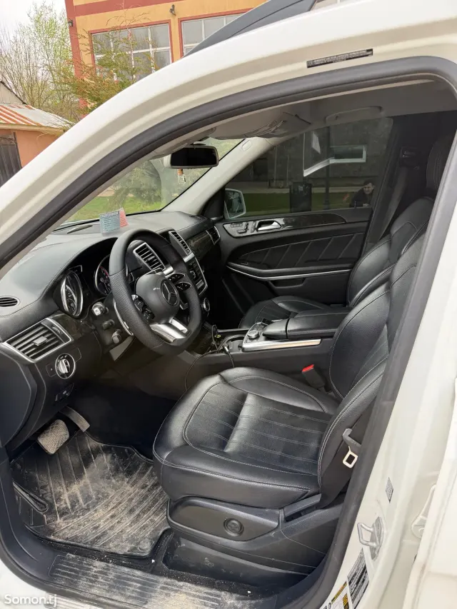 Mercedes-Benz GLS 2014 · 4.5 AT