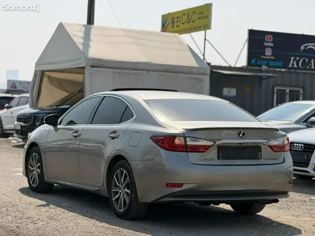 Lexus ES series 2017 · 3.0 CVT