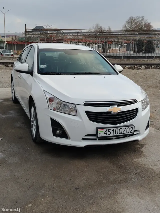 Chevrolet Cruze 2014 · 1.4 AT